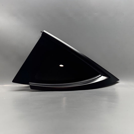 1495740-00-E TESLA MODEL Y QUARTER GLASS LEFT REAR 2020 2021 2022 2023 OEM 1495740-00-E