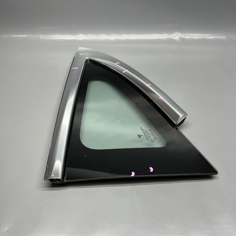 43R-004529 TESLA MODEL 3 QUARTER GLASS RIGHT REAR 2017 2018 2019 2020 OEM 43R-004529