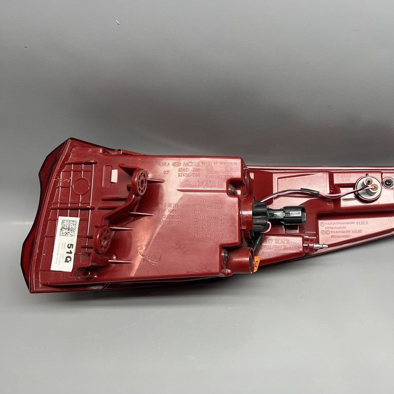 KIA SPORTAGE TAIL LIGHT LEFT DRIVER 2020 2021 2022 OEM 92401-D9510