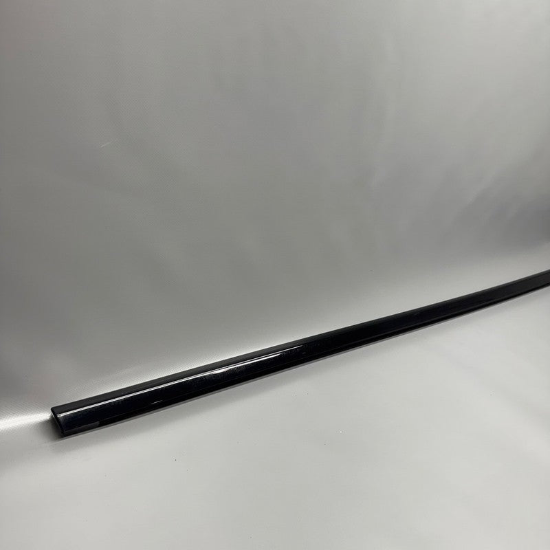 PORSCHE CAYENNE DOOR BELT MOLDING RIGHT FRONT 2019 2020 OEM 9Y0837476J