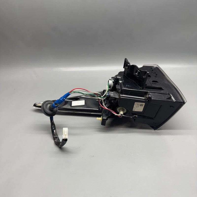 TOYOTA PRIUS TAIL LIGHT RIGHT PASSENGER 2016 2017 2018 OEM 81550-47291