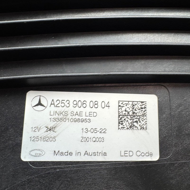 MERCEDES BENZ GLC300 HEADLIGHT LEFT DRIVER 2020-2022 LED OEM A25390608