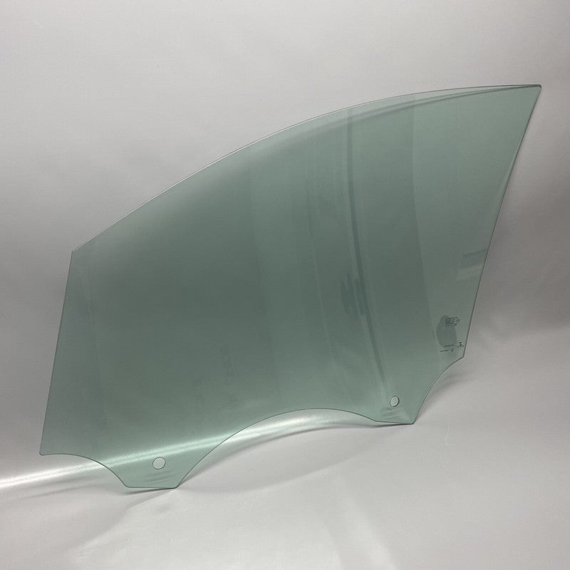 95B845202B PORSCHE MACAN DOOR WINDOW GLASS RIGHT FRONT 2015 2016 2017 2018 95B845202B OEM