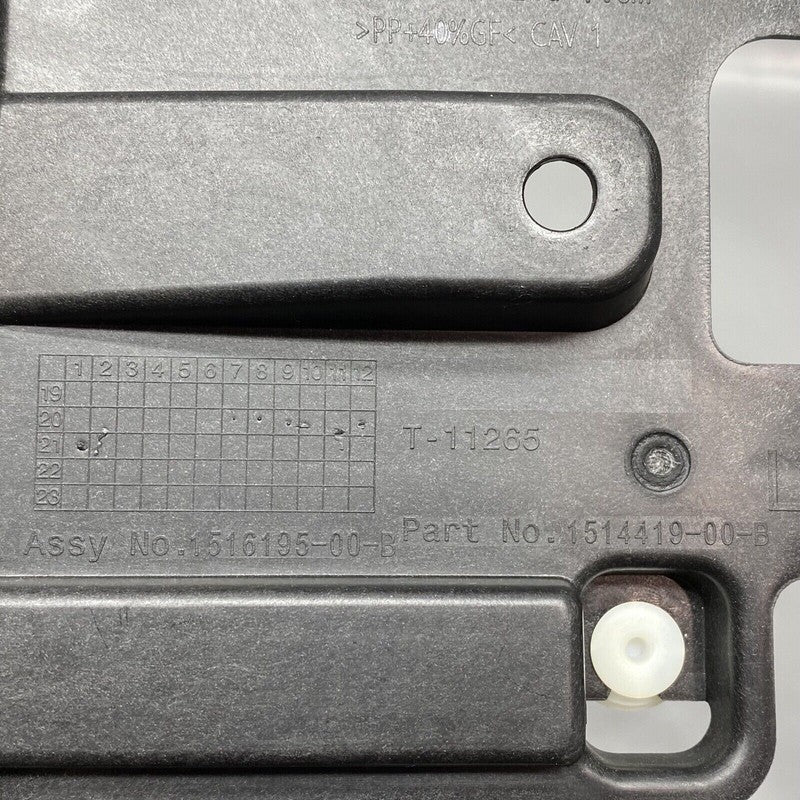 1516195-00-B TESLA MODEL Y C-PILLAR BRACKET LEFT 2020 2021 2022 2023 OEM 1516195-00-B