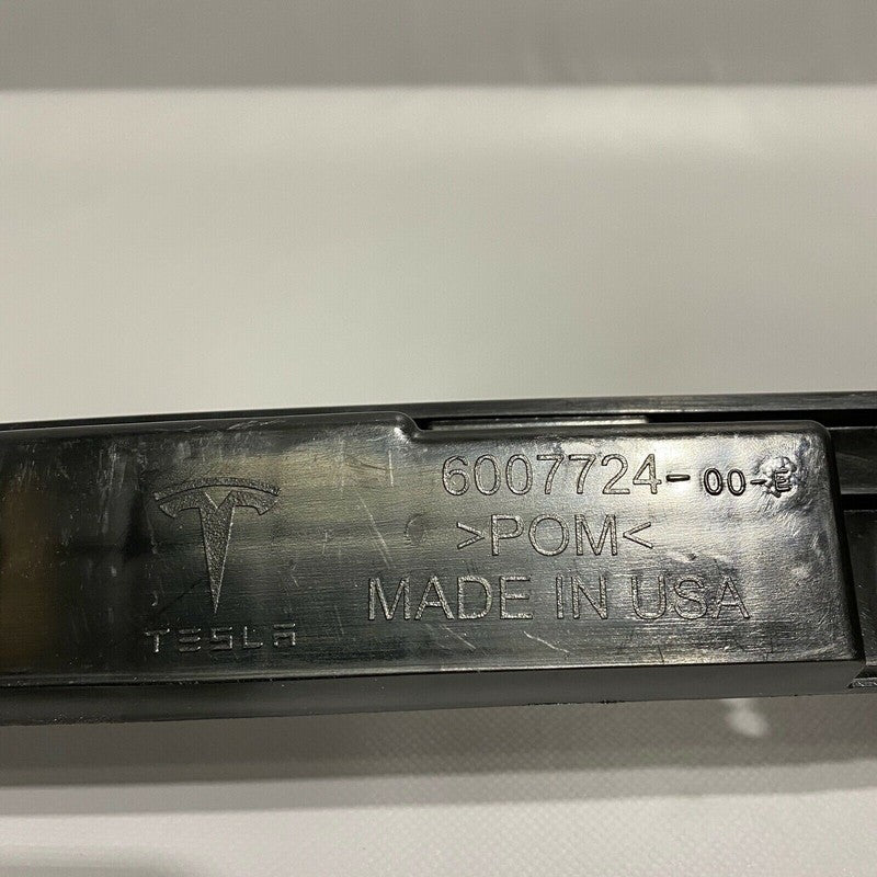 6007724-00-C TESLA MODEL S REAR BUMPER CENTER BRACKET 6007724-00-E 2016 2017 2018 OEM