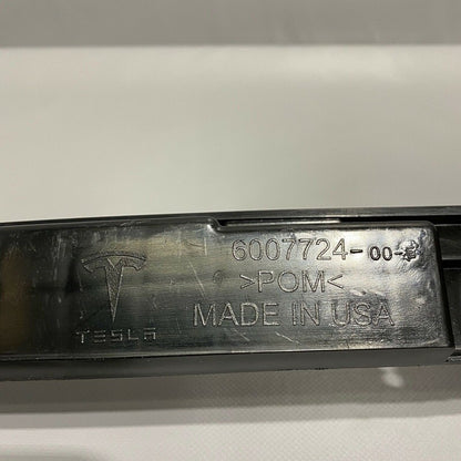 6007724-00-C TESLA MODEL S REAR BUMPER CENTER BRACKET 6007724-00-E 2016 2017 2018 OEM