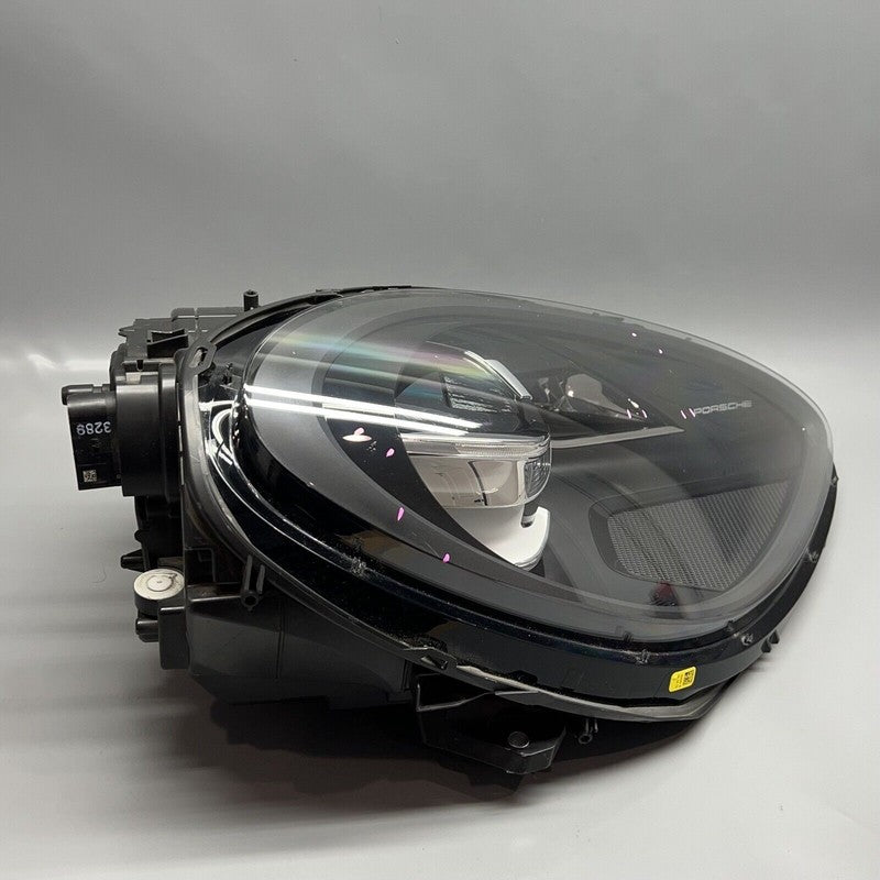 95B941010AR PORSCHE MACAN HEADLIGHT RIGHT PASSENGER 2019 2020 2021 FULL LED OEM 95B941010AR