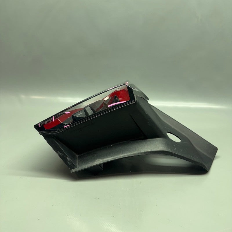 TESLA MODEL Y TAIL LIGHT LEFT DRIVER 2020 2021 2022 2023 2024 2025 OEM