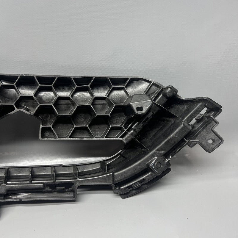 PORSCHE MACAN REAR BUMPER REINFORCEMENT BRACKET MOUNT RIGHT REAR 2020-2023 OEM