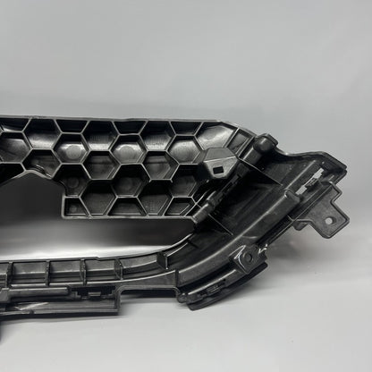 PORSCHE MACAN REAR BUMPER REINFORCEMENT BRACKET MOUNT RIGHT REAR 2020-2023 OEM