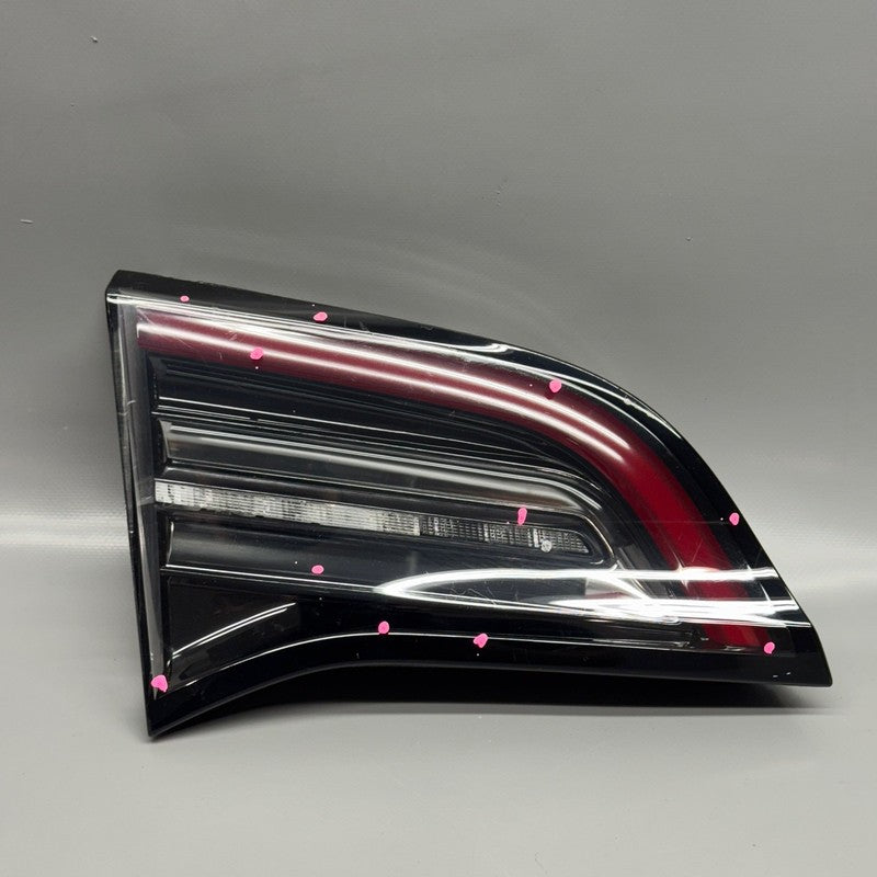 TESLA MODEL 3 TAIL LIGHT LEFT DRIVER 2017 2018 2019 2020 2021 LED OEM