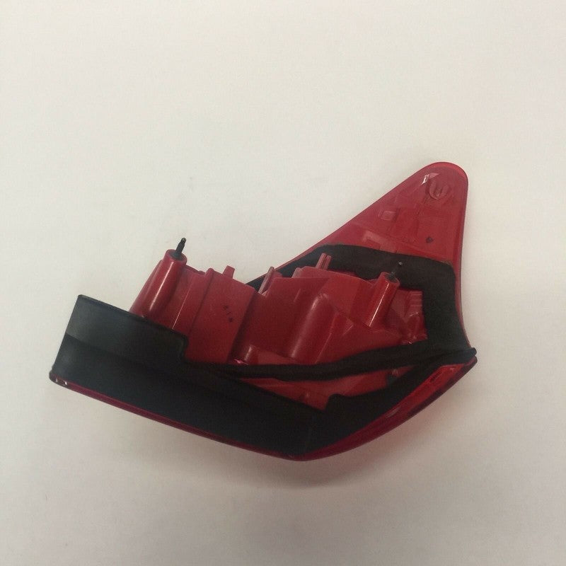 TOYOTA RAV 4 TAIL LIGHT RIGHT PASSENGER SIDE 2006 2007 2008 OEM