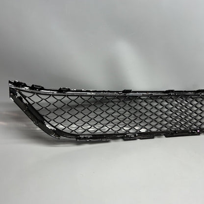 A2228850902 MERCEDES BENZ S65 AMG GRILLE FRONT BUMPER LOWER 2012 OEM A2228850902