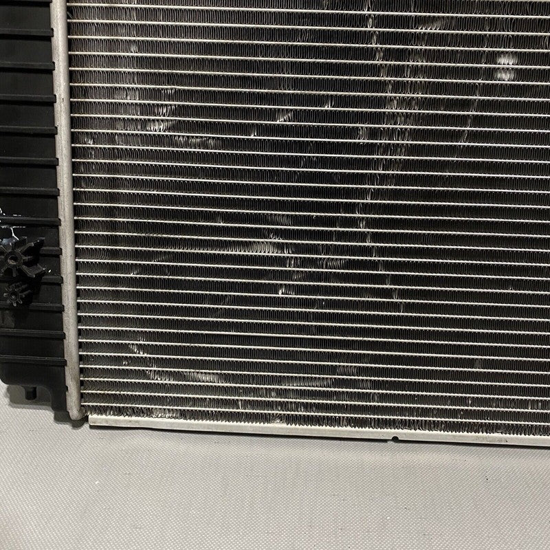 4F0121251M AUDI A6 V6 COOLING RADIATOR 4F0121251M OEM 2005 2006 2007 2008 2009 2010 2011 