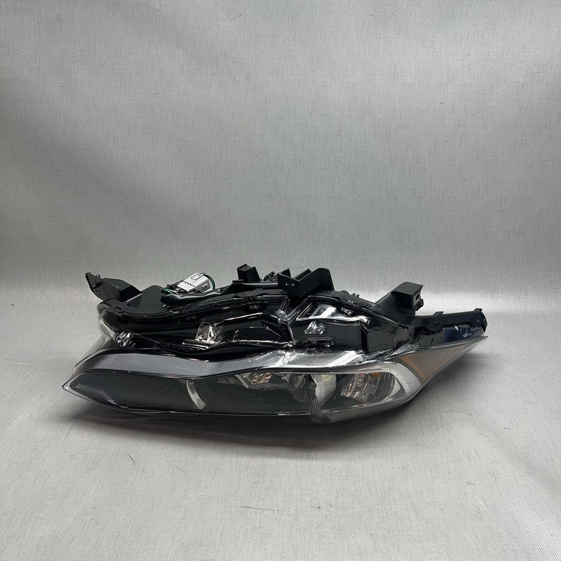 84001 FL00B SUBARU IMPREZA HEADLIGHT RIGHT PASSANGER 2017 2018 2019 2020-2023 OEM HALOGEN 