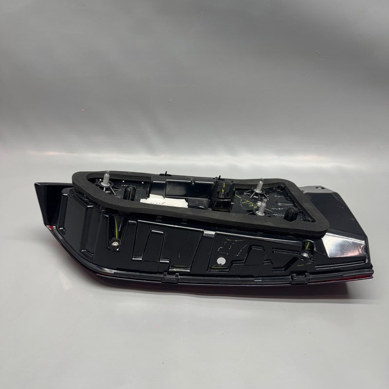 BMW X5 TAIL LIGHT INNER RIGHT PASSENGER LED 2019 2020 2021 2022 2023 O
