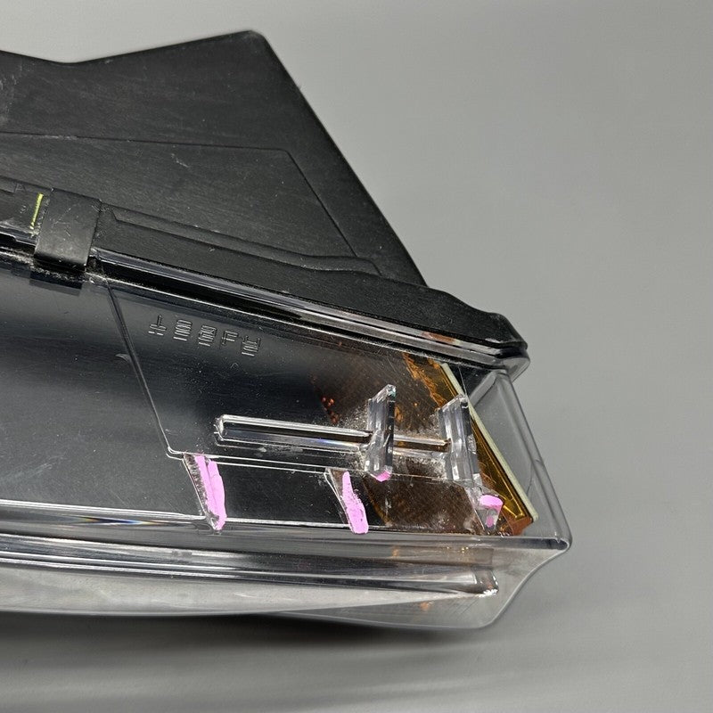 1077392-00-F TESLA MODEL 3 FOG LIGHT RIGHT PASSENGER 2017 18 19 20 21 2022 OEM 1077392-00-F