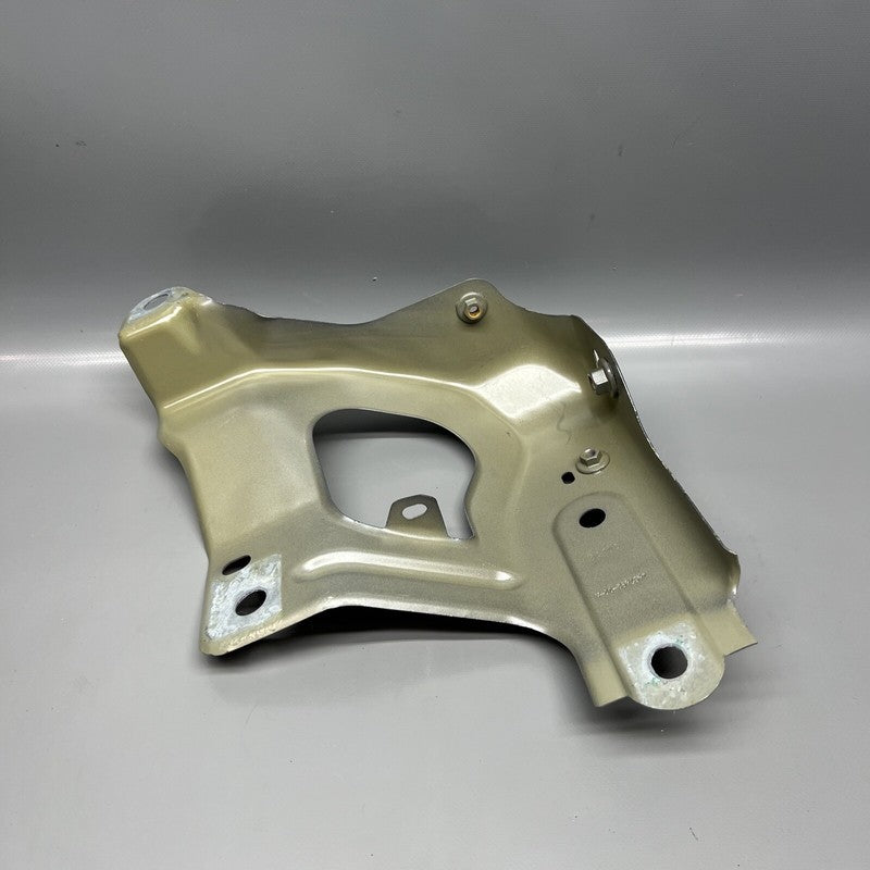 1487492-00-A TESLA MODEL Y FENDER SUPPORT BRACKET RIGHT 2020 2021 2022 2023 OEM 1487492-00-A
