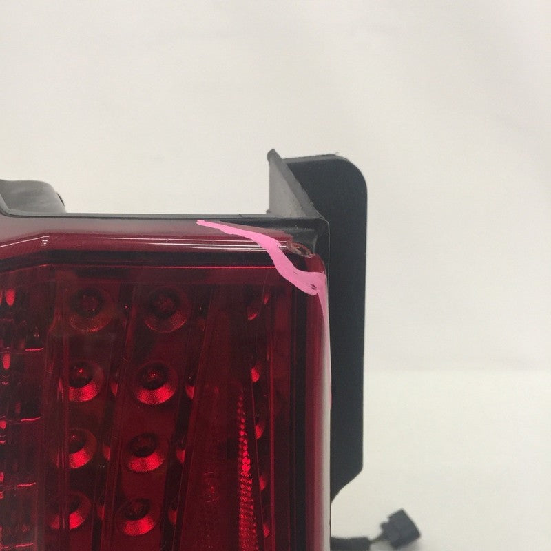 15890422 CADILLAC ESCALADE TAIL LIGHT LEFT DRIVER 2007 08 09 10 11 12 13 2014 OEM