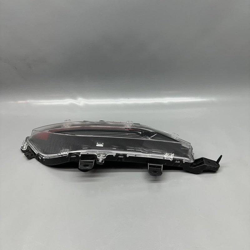 TOYOTA VENZA TAIL LIGHT RIGHT BUMPER RIGHT PASSENGER 2021 2022 2023 OE