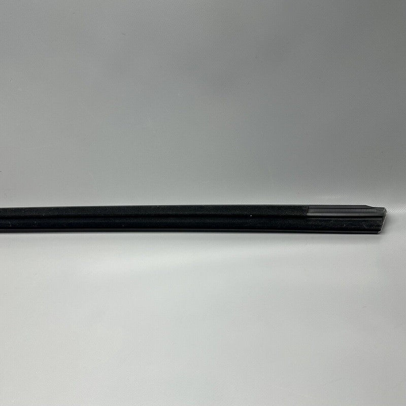 1080748-01-J TESLA MODEL 3 DOOR WINDOW MOLDING RIGHT REAR 2017 18 19 20 21 2022 1080748-01-J