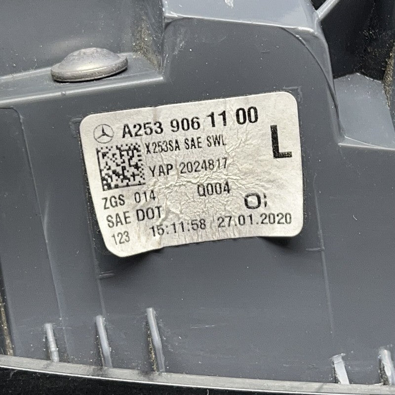 A2539061100 MERCEDES BENZ GLC300 TAIL LIGHT LEFT DRIVER LED OEM 2016 2017 2018 2019 