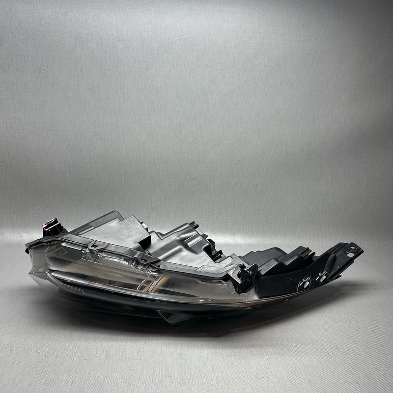 HONDA HR-V HEADLIGHT RIGHT PASSENGER 2019 2020 2021 2022 HALOGEN OEM 