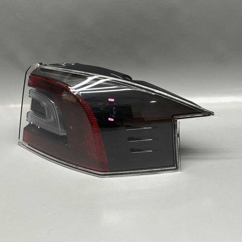 TESLA MODEL S TAIL LIGHT RIGHT PASSENGER 2016 2017 2018 2019 OEM 60059