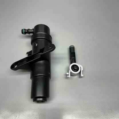 C2P13238 JAGUAR XK XKR WASHER PUMP RIGHT 2007 2008 2009 2010 2011 2012 2013 2014 OEM