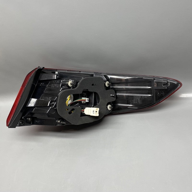 HYUNDAI SONATA TAIL LIGHT LEFT DRIVER 2015 2016 2017 LED OEM 92401-C21