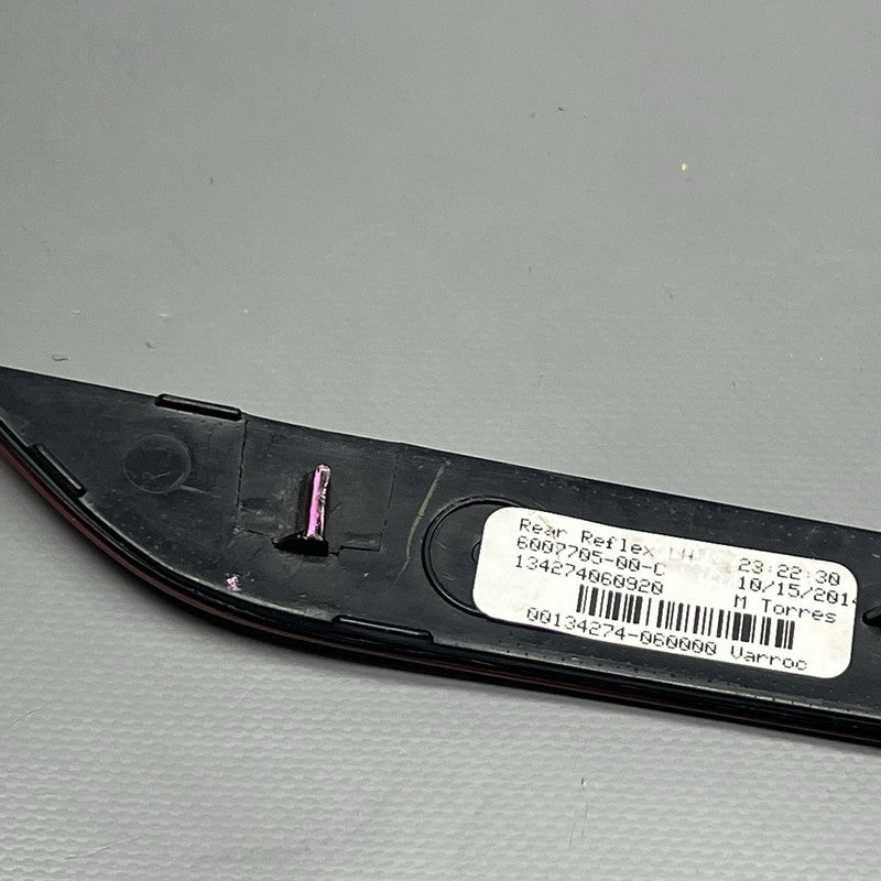 6007705-00-C TESLA MODEL S REAR BUMPER REFLECTOR LEFT DRIVER 2016 2017 2018 2019 2020 OEM
