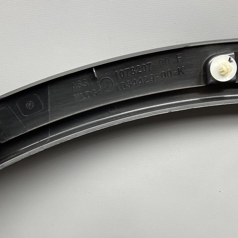 1078207-00-F TESLA MODEL X FENDER FLARE LEFT FRONT 2016 2017 2018 2019 2020 1078207-00-F OEM