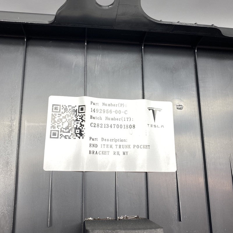1492956-00-C TESLA MODEL Y TRUNK POCKET RIGHT BRACKET 1492956-00-C 2020 2021 2022 OEM