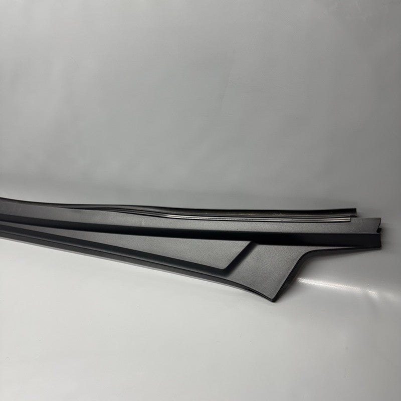 1821257-00-D TESLA CYBERTRUCK APRON REAR TRIM 2024 2025 OEM 1821257-00-D