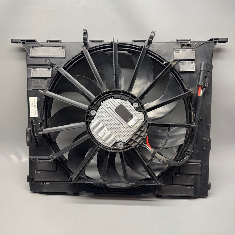 8619625 BMW 530E RADIATOR FAN 540 740E 2016 2017 2018 2019 2020 OEM 8619625