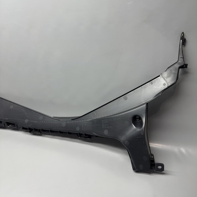 1930440-00-E TESLA MODELY JUNIPER COWL SCREEN COVER 2025 2026 OEM 1930440-00-E