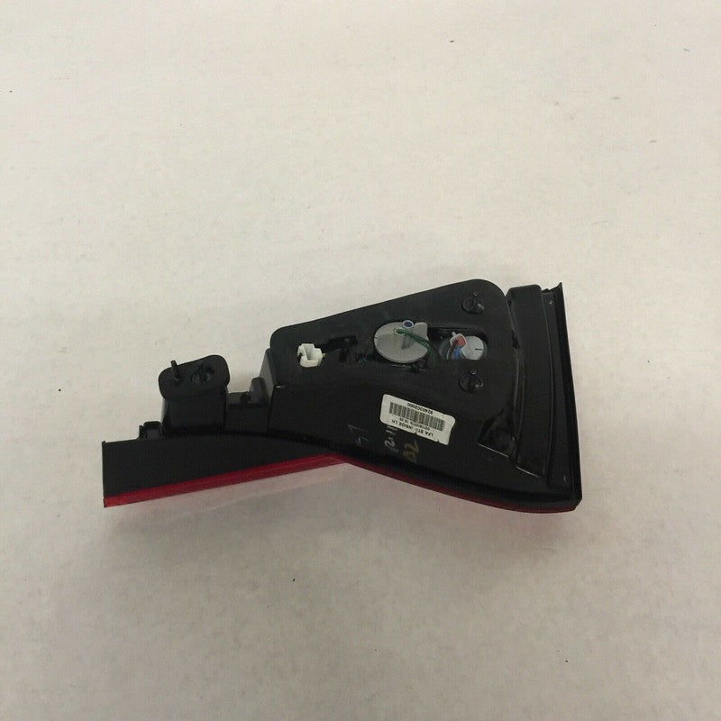 92403-C2000 HYUNDAI SONATA LEFT DRIVER INNER TAIL LIGHT 2015 2016 OEM