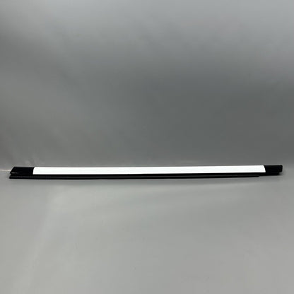 1600171-00-A TESLA MODEL S PLAID DOOR WINDOW MOLDING LEFT FRONT 2021-2023 1600171-00-A