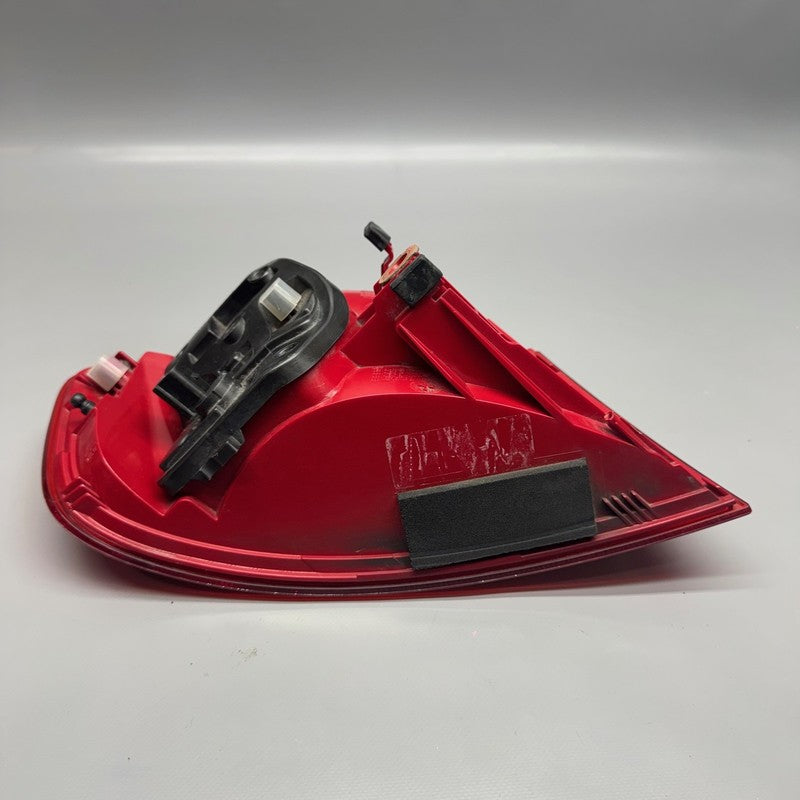 AUDI A4 TAIL LIGHT RIGHT PASSENGER 2009 2010 2011 2012 LED OEM