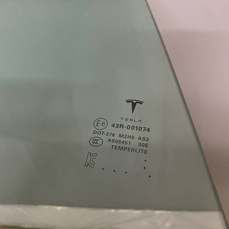 43R-001074 TESLA MODEL S RIGHT REAR DOOR GLASS 2012 2013 2014 2015 2016 OEM