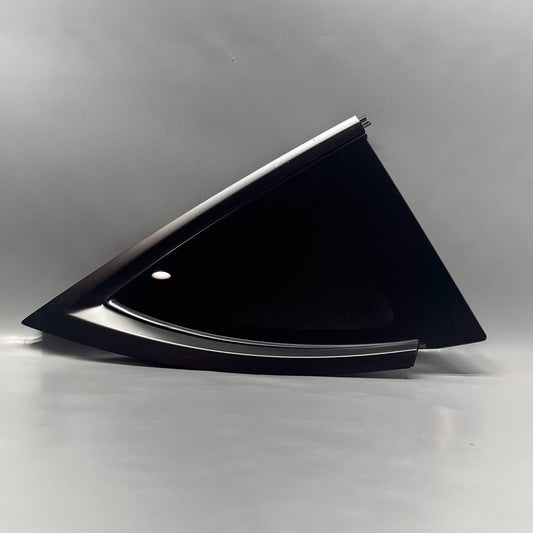 1495741-00-E TESLA MODEL Y QUARTER GLASS RIGHT REAR 2020 2021 2022 2023 OEM 1495741-00-E