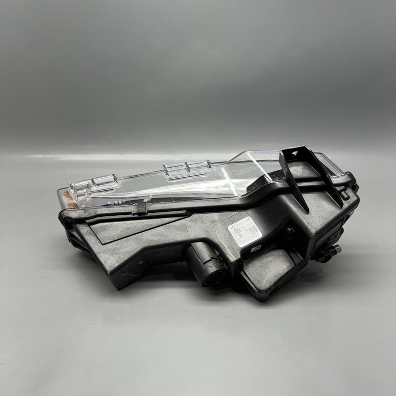 1077392-00-F TESLA MODEL 3 FOG LIGHT RIGHT PASSENGER 2017 18 19 20 21 2022 OEM 1077392-00-F