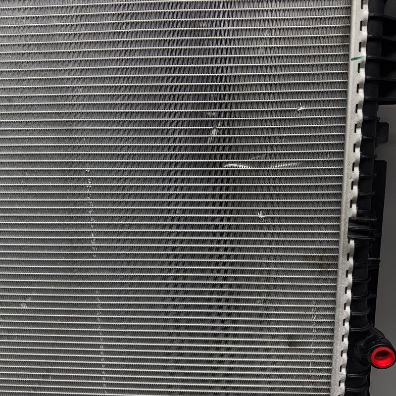 8642743 BMW X3 X4 RADIATOR 2020 2021 2022 2023 2024 OEM 8642743