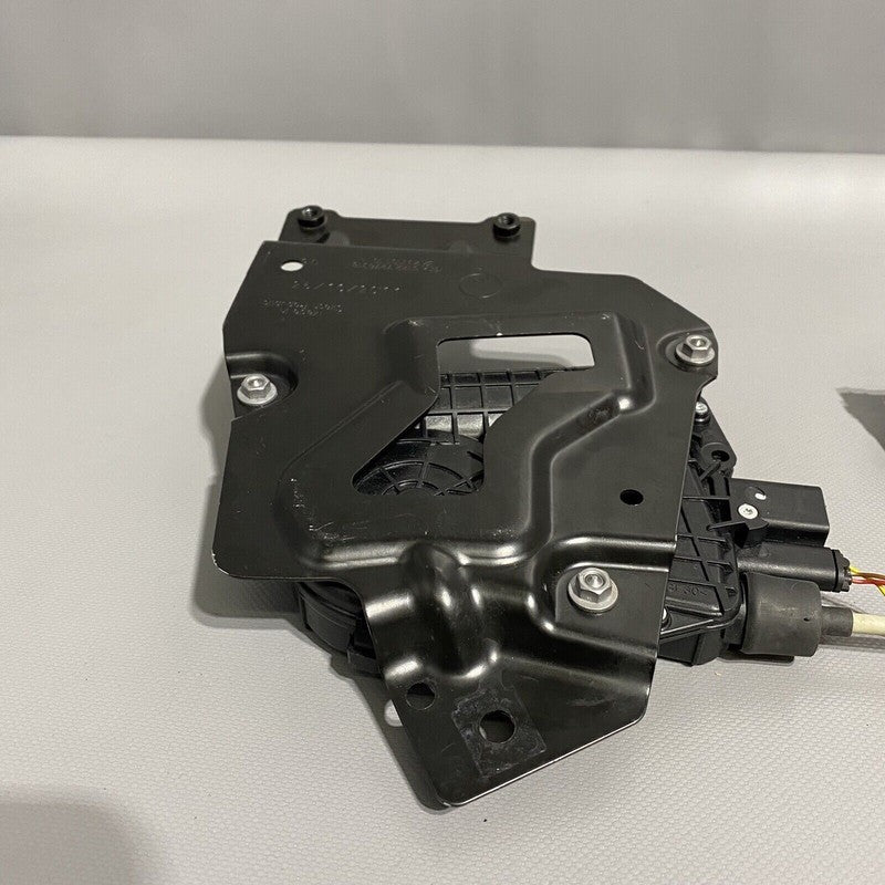 650 BMW 650 GRAN COUPE DOOR HANDLE WITH LOCK LATCH 640 F06 2011 2012 2013 2014 2015