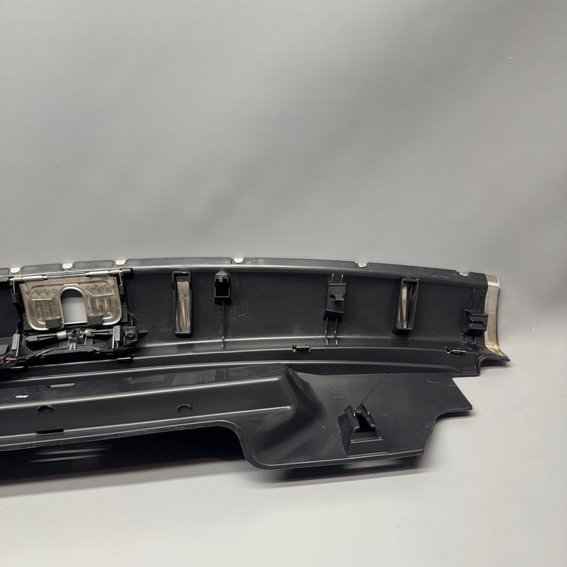 AUDI Q5 TRUNK LATCH PANEL COVER TRIM 2010 2011 2012 2013 2014 2015 8R0