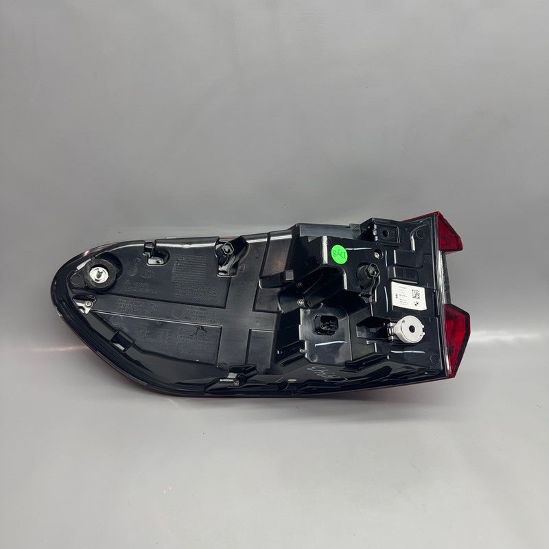 BMW X5 TAIL LIGHT RIGHT PASSENGER X5M 2019 2020 2021 2022 2023 OEM 374