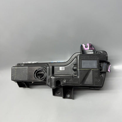 1077390-00-F TESLA MODEL 3 FOG LIGHT RIGHT PASSENGER 2017 2018 2019 2020 2021 2022 OEM 2 PIN