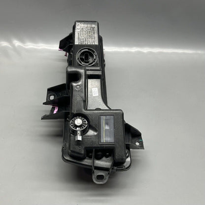 1077392-00-F TESLA MODEL 3 FOG LIGHT RIGHT PASSENGER 2017 18 19 20 21 2022 OEM 1077392-00-F