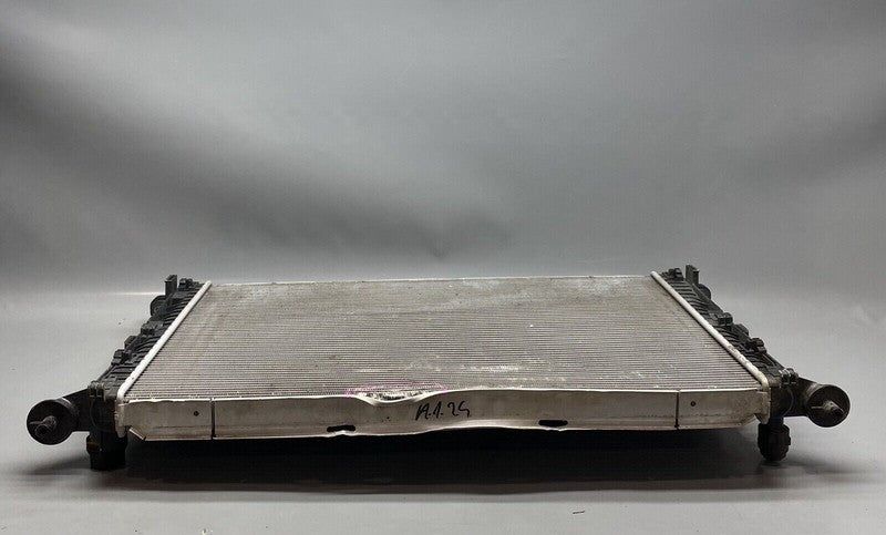 8W0121251AB AUDI Q7 RADIATOR 8W0121251AB 2017 2018 2019 2020 OEM