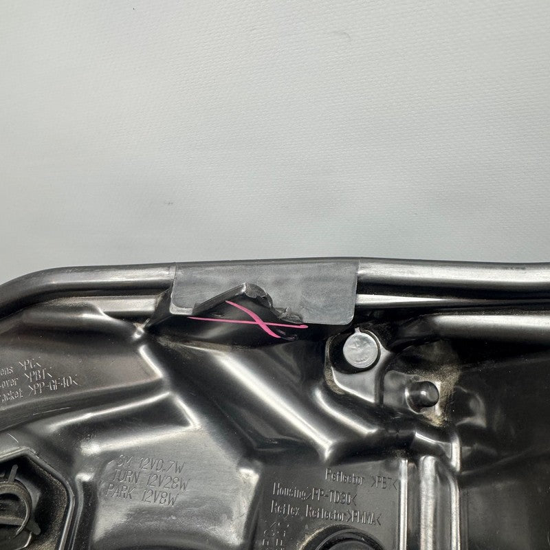 TOYOTA CAMRY HEADLIGHT RIGHT PASSENGER 2025 2026 LED OEM